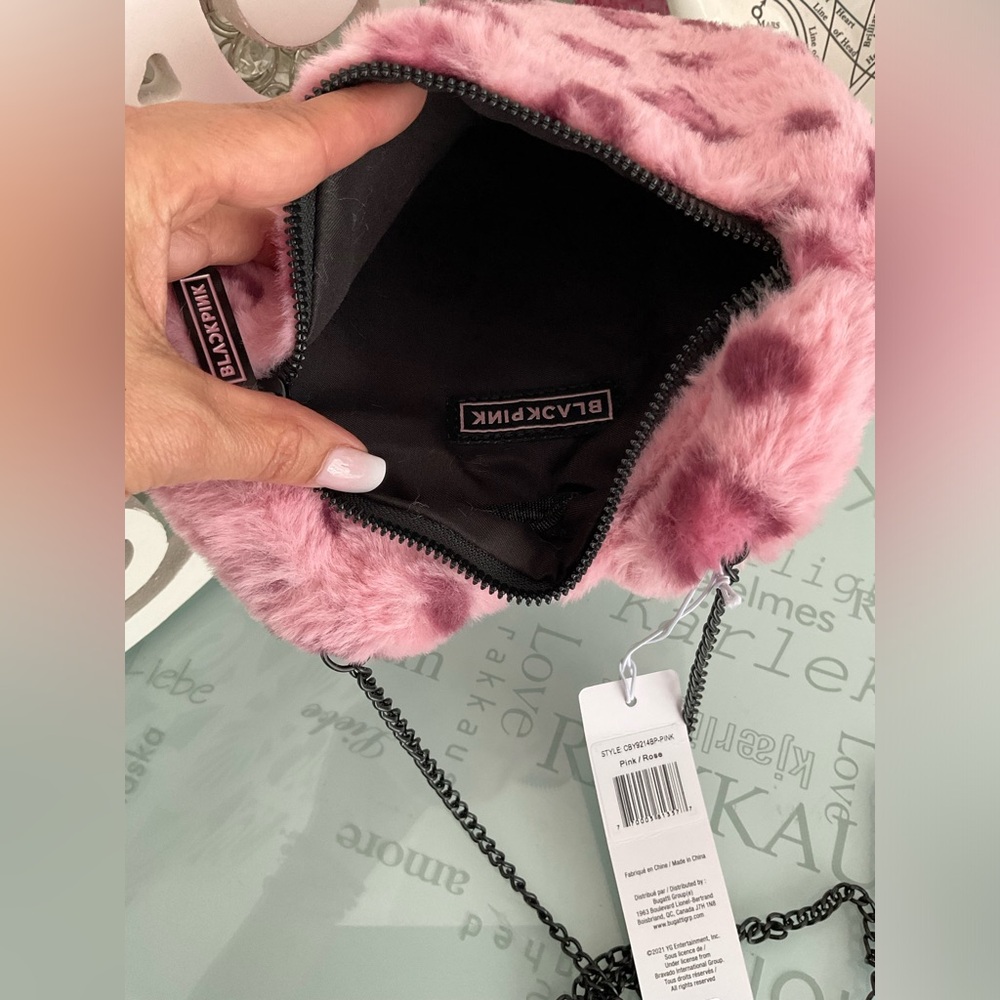 BLACKPINK CROSSBODY BAG - Picture 6 of 6